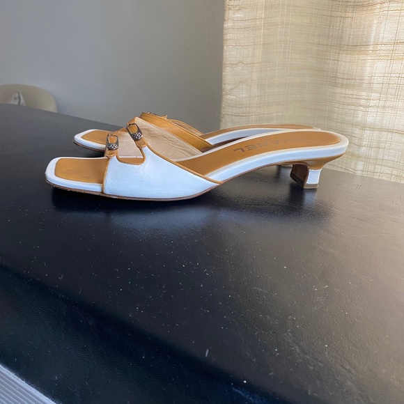 Chanel brown white leather heels mules slip ons slides 36.5 - Picture 2 of 8